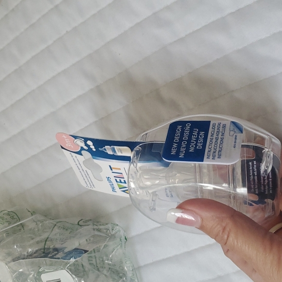 NWT Philips AVENT anti-colic baby bottle nipples 3m+. - Picture 6 of 6